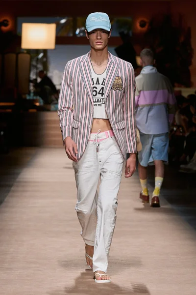 Look 2